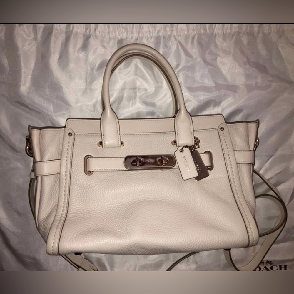 Midsize Coach crossbody/shoulder/ convertible purse pebble leather